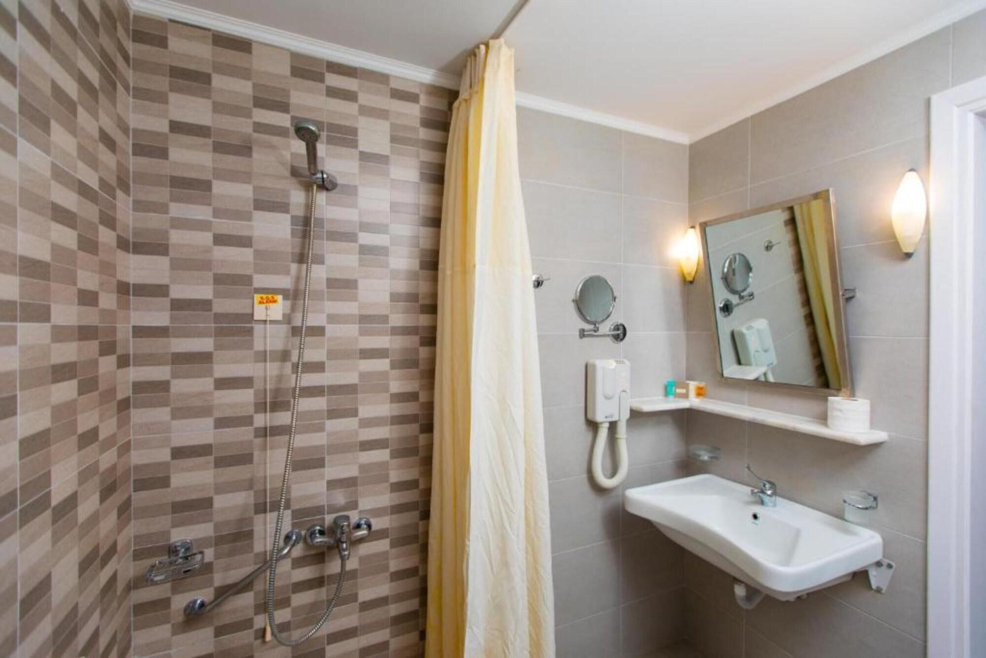 Anita Beach Hotel- Adults Only Rethymno  ภายนอก รูปภาพ