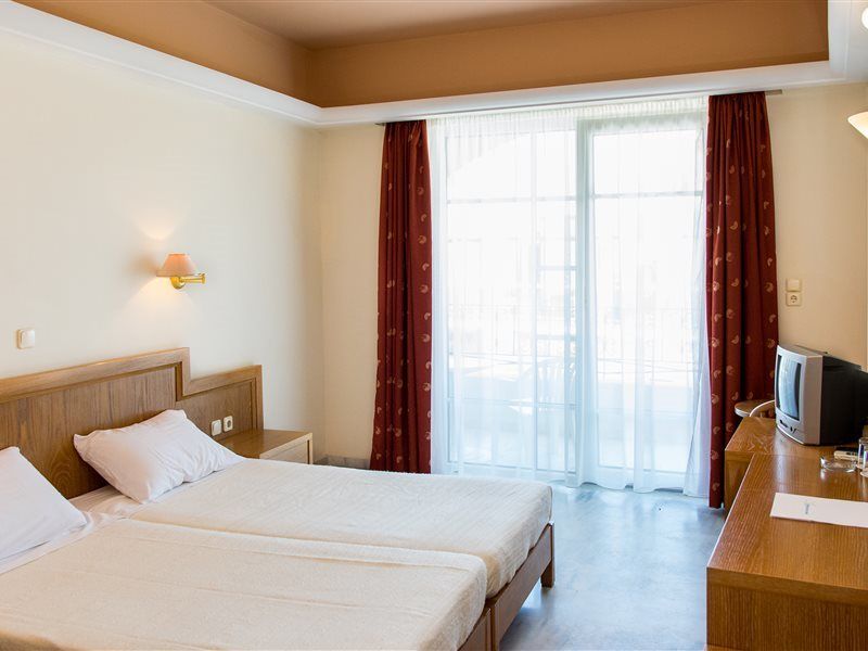 Anita Beach Hotel- Adults Only Rethymno  ภายนอก รูปภาพ