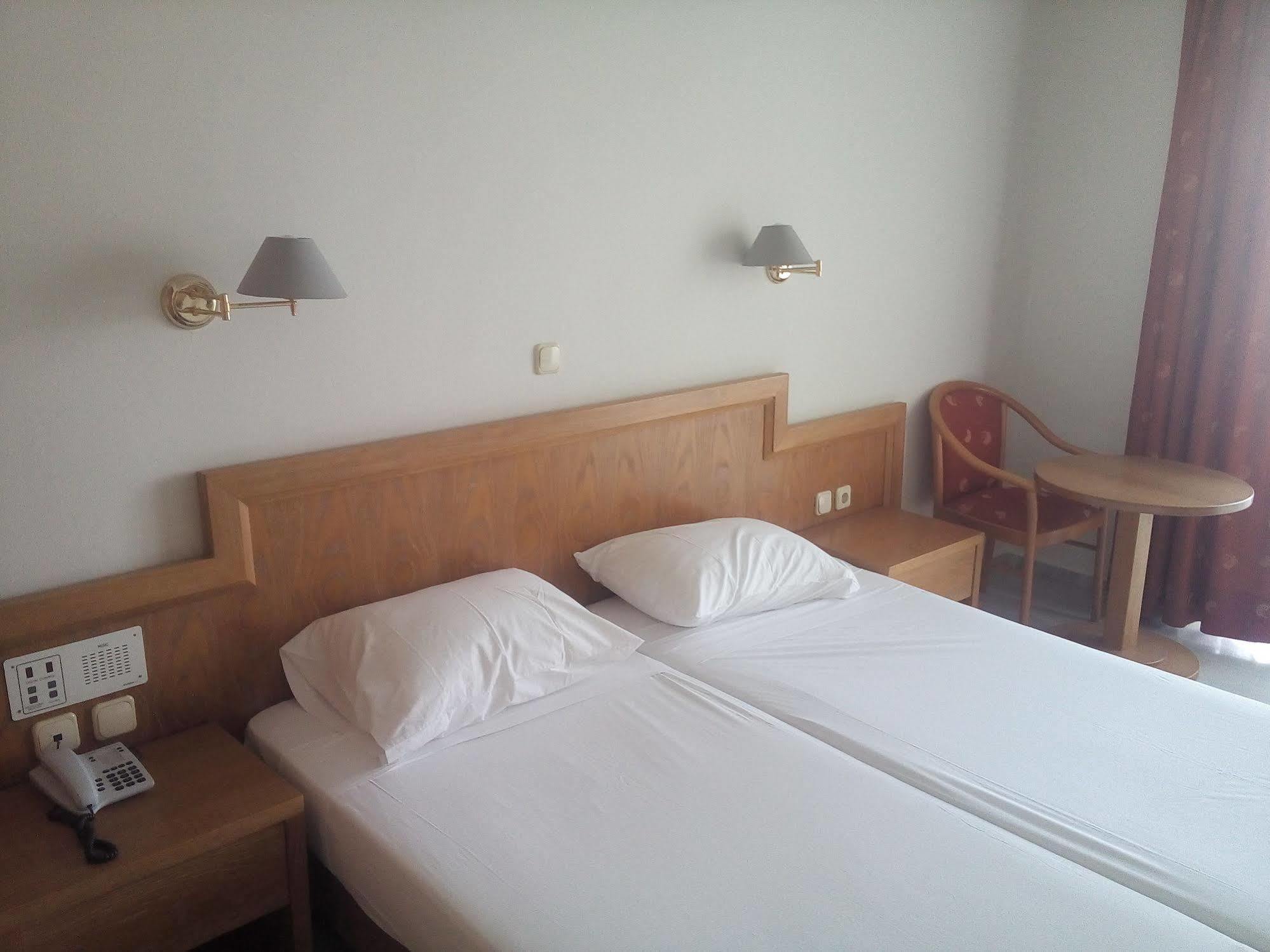 Anita Beach Hotel- Adults Only Rethymno  ภายนอก รูปภาพ