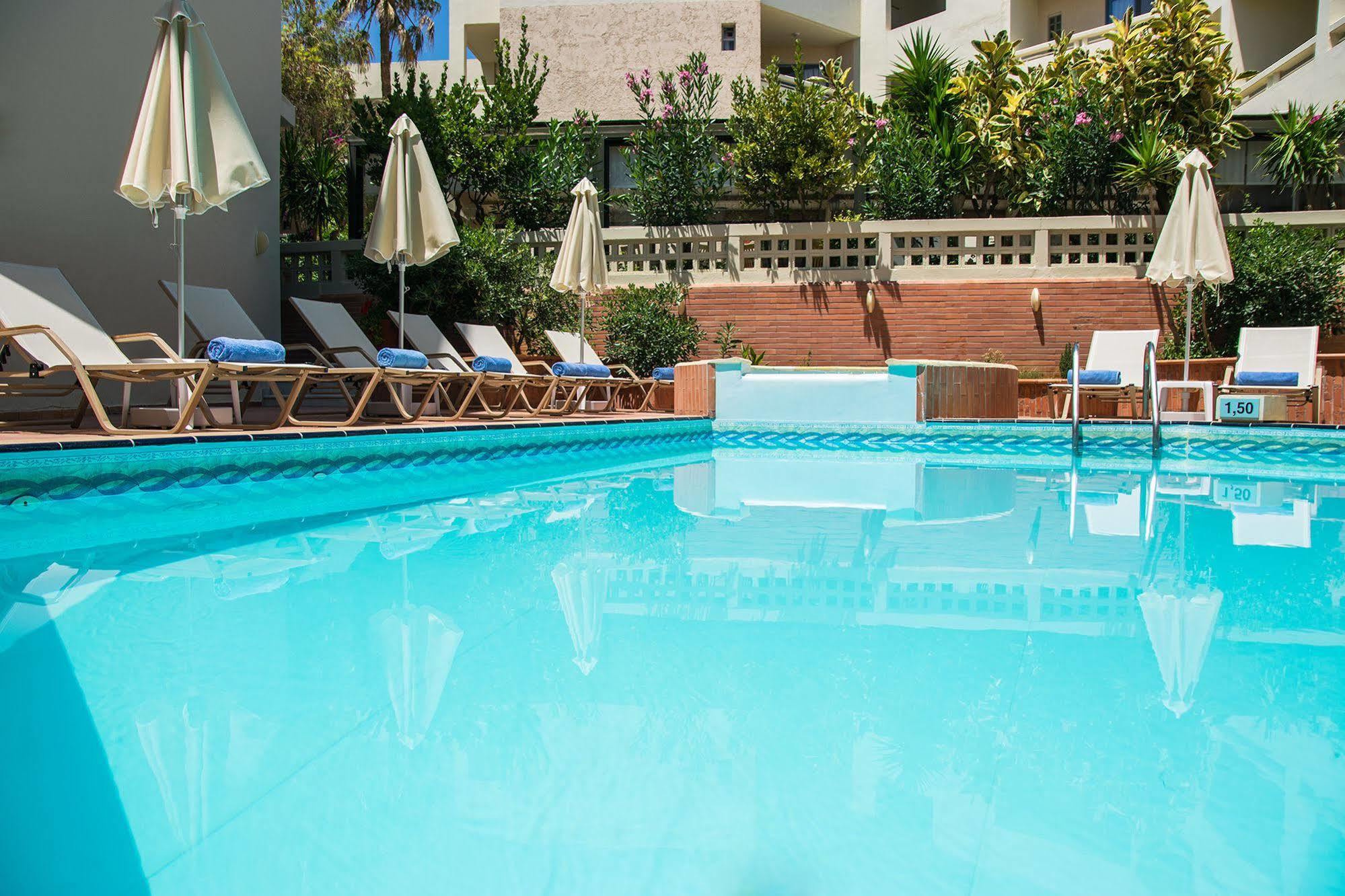 Anita Beach Hotel- Adults Only Rethymno  ภายนอก รูปภาพ